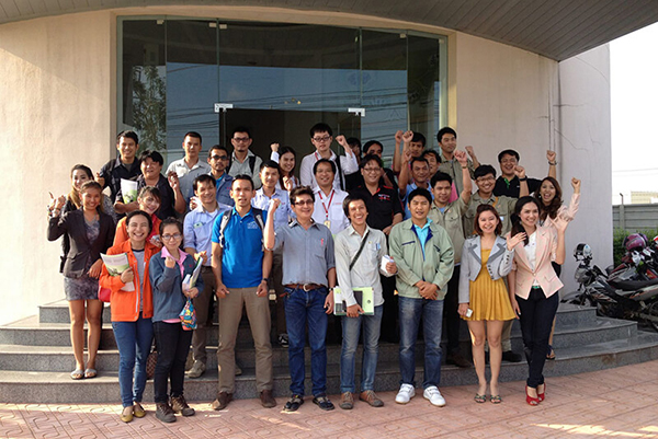 กิจกรรมสำคัญของเราเกี่ยวกับงานสัมมนาที่อาคารสยามอีสต์ จากผู้ผลิตสู่ผู้ใช้งาน1