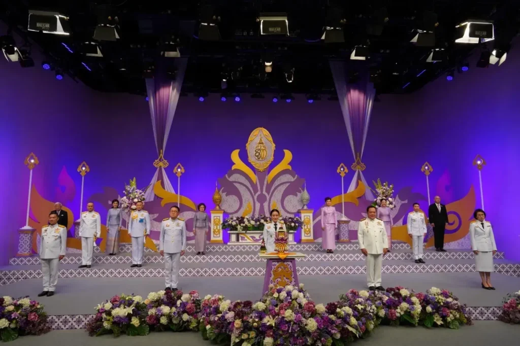 บริษัท สยามอีสต์ โซลูชั่น จำกัด (มหาชน) ร่วมแสดงความจงรักภักดีในพิธีอาเศียรวาทถวายพระพรชัยมงคล เนื่องในโอกาสวันมหามงคลเฉลิมพระชนมพรรษา ๓ มิถุนายน ๒๕๖๘ 4 S 44523853 0 xn