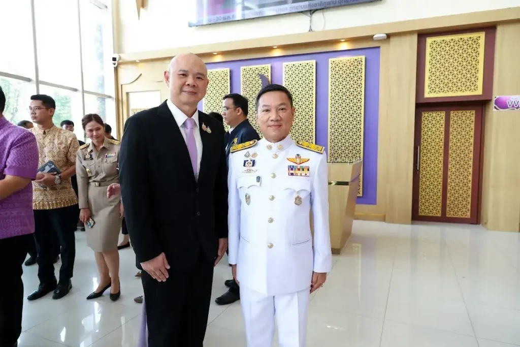 บริษัท สยามอีสต์ โซลูชั่น จำกัด (มหาชน) ร่วมแสดงความจงรักภักดีในพิธีอาเศียรวาทถวายพระพรชัยมงคล เนื่องในโอกาสวันมหามงคลเฉลิมพระชนมพรรษา ๓ มิถุนายน ๒๕๖๘ 3 S 44523854 0 xn